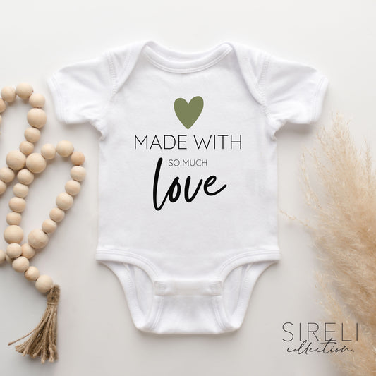 Made With So Much Love Bodysuit, Baby Announcement, Baby Reveal, Announce Pregnancy, Pregnancy Reveal Husband Grandparents, Valentine's Day